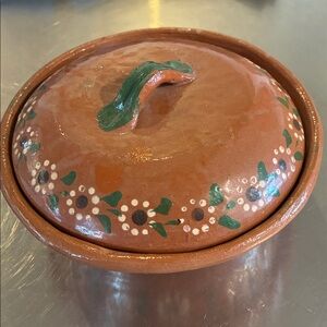 COVERED round CASSEROLE VTG antique Mexico Terracotta Red Barro Clay